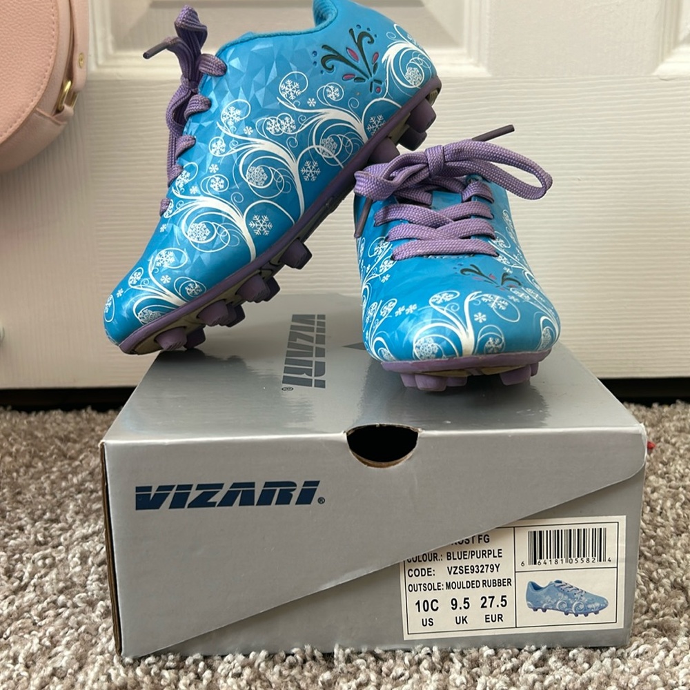 Vizari toddler girls Soccer cleats.